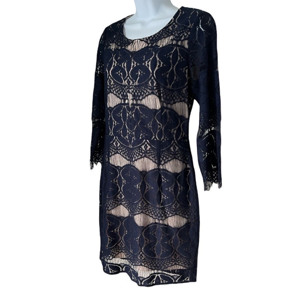 Skies are Blue lace dress Navy Blue M